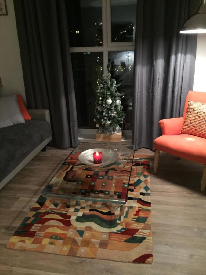 Luxury Riverside 2 Bedroomed Apartment With Balcony Newport  Buitenkant foto