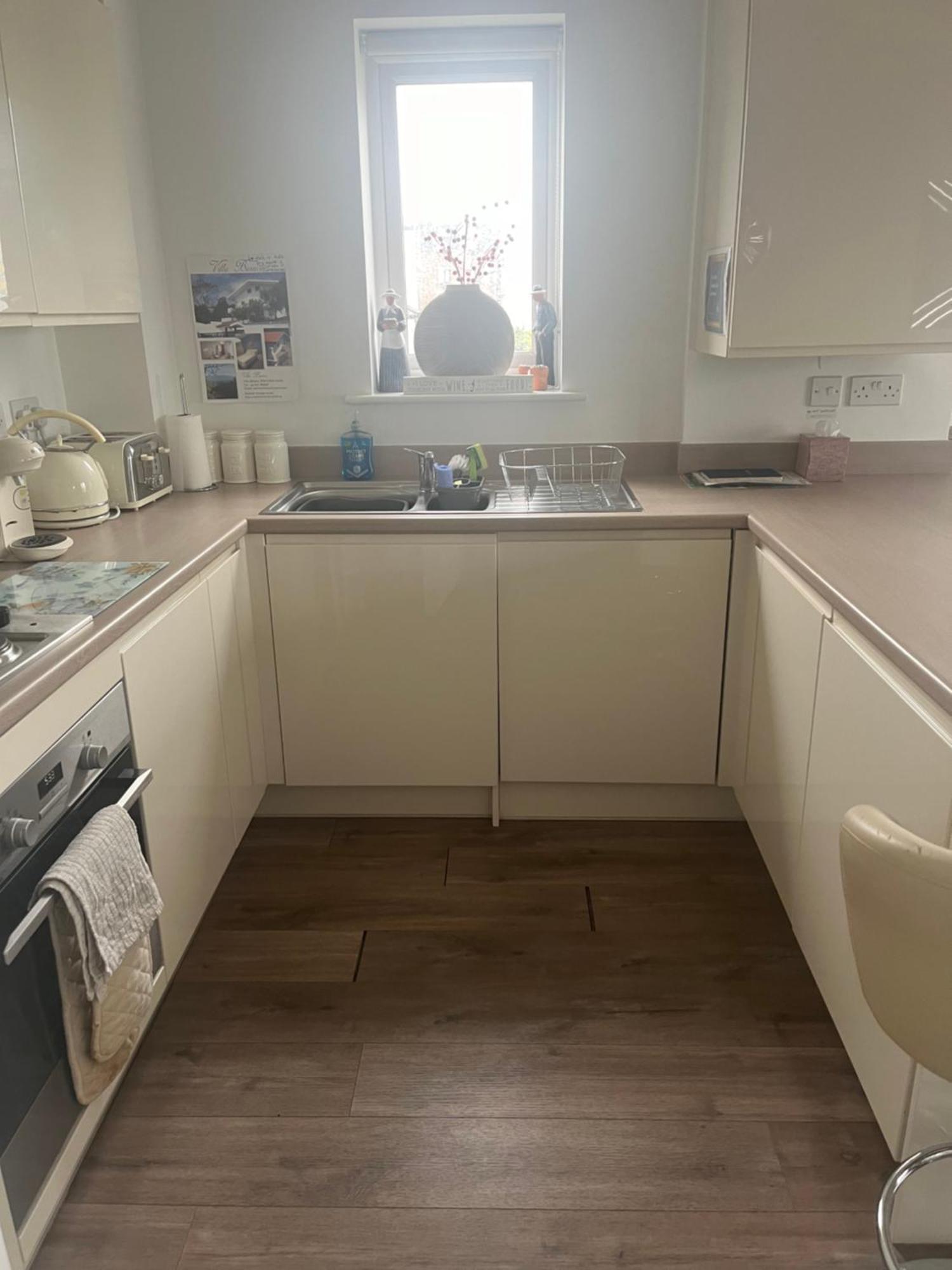 Luxury Riverside 2 Bedroomed Apartment With Balcony Newport  Buitenkant foto